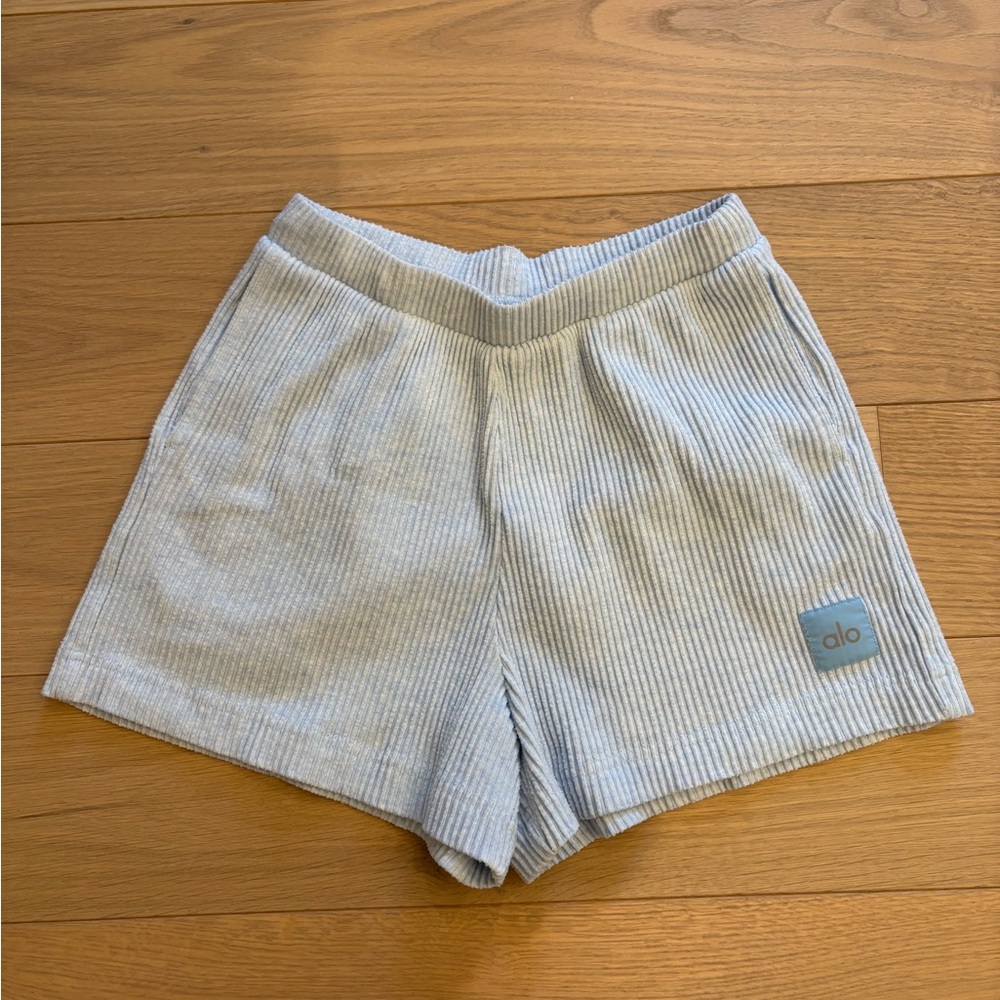 ALO Yoga Light Blue Ribbed Lounge Shorts